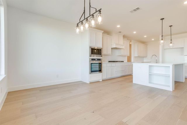 826 Feathergrass Court W, Haslet, TX 76052