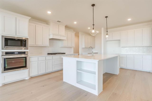 826 Feathergrass Court W, Haslet, TX 76052