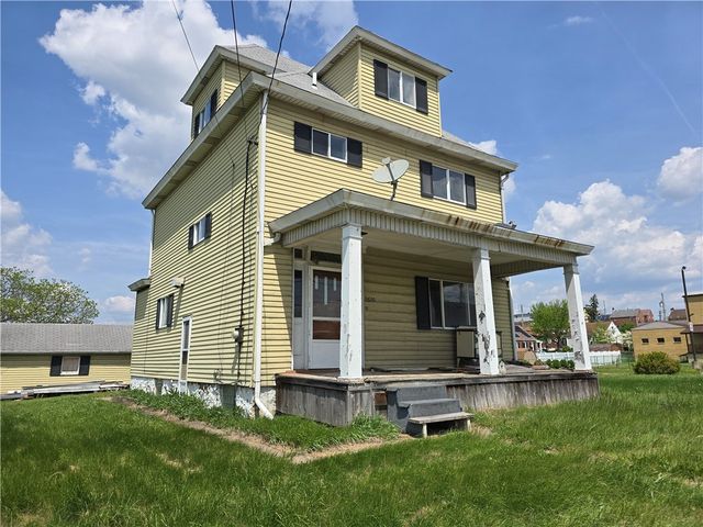 2620 Skyline Drive, West Mifflin, PA 15122