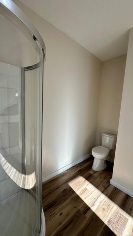 1222 W Franklin Street, Elkhart, IN 46516