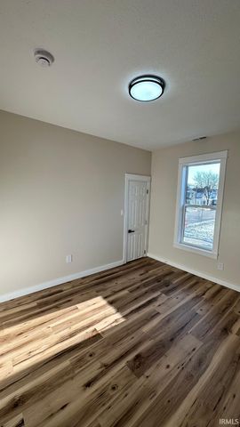 1222 W Franklin Street, Elkhart, IN 46516