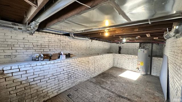 1222 W Franklin Street, Elkhart, IN 46516