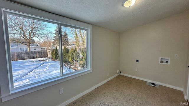 1222 W Franklin Street, Elkhart, IN 46516