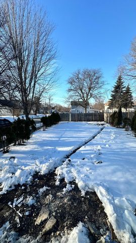 1222 W Franklin Street, Elkhart, IN 46516