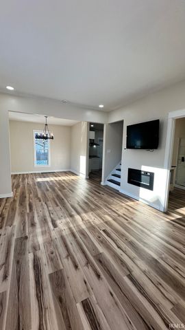 1222 W Franklin Street, Elkhart, IN 46516