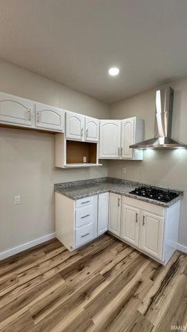 1222 W Franklin Street, Elkhart, IN 46516