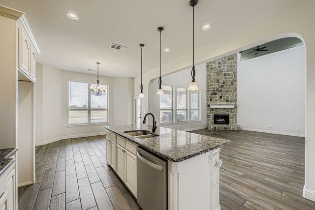 150 Fire Wheel Drive, Waxahachie, TX 75167