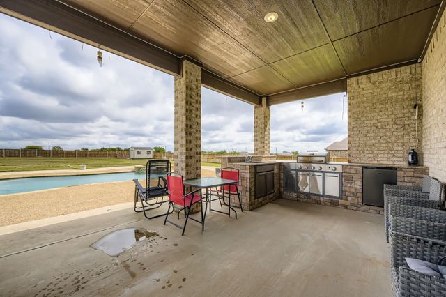 150 Fire Wheel Drive, Waxahachie, TX 75167