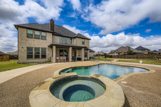 150 Fire Wheel Drive, Waxahachie, TX 75167