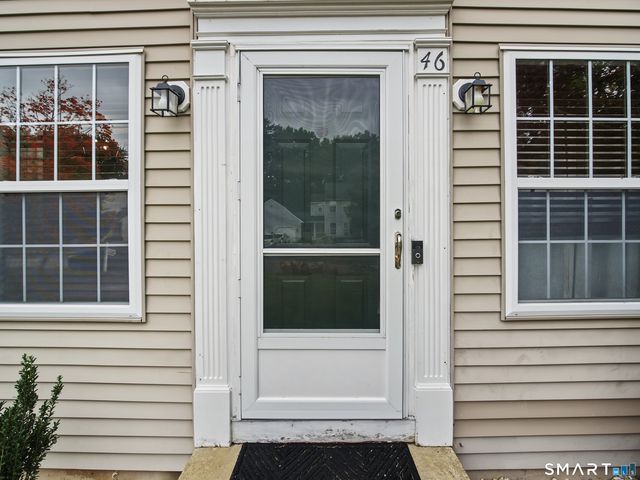 46 Bentley Drive, Manchester, CT 06042