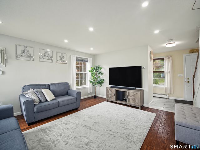 46 Bentley Drive, Manchester, CT 06042