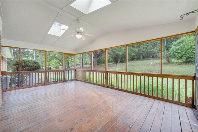 9590 Lee Hwy, Fincastle, VA 24090