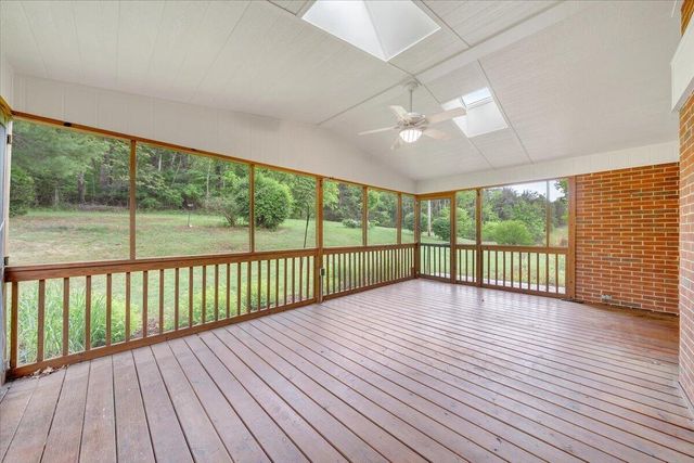 9590 Lee Hwy, Fincastle, VA 24090