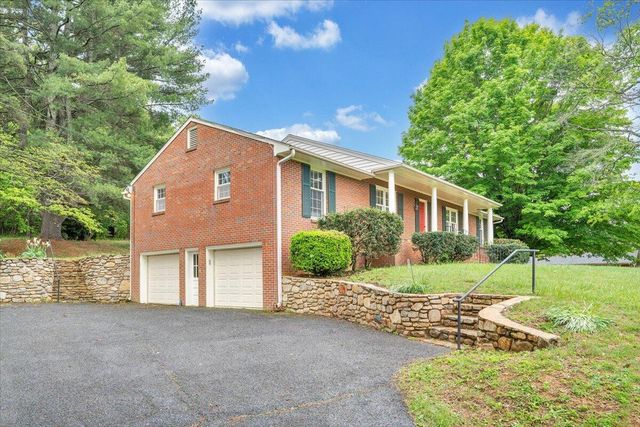 9590 Lee Hwy, Fincastle, VA 24090