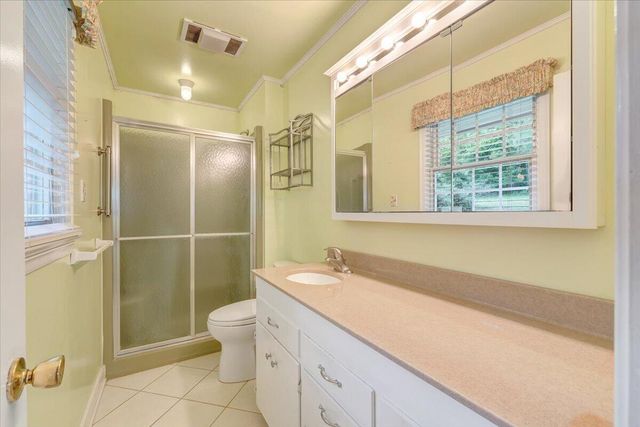 9590 Lee Hwy, Fincastle, VA 24090