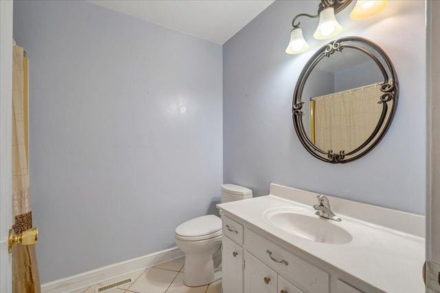 9590 Lee Hwy, Fincastle, VA 24090