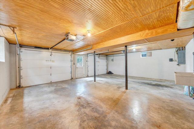 9590 Lee Hwy, Fincastle, VA 24090