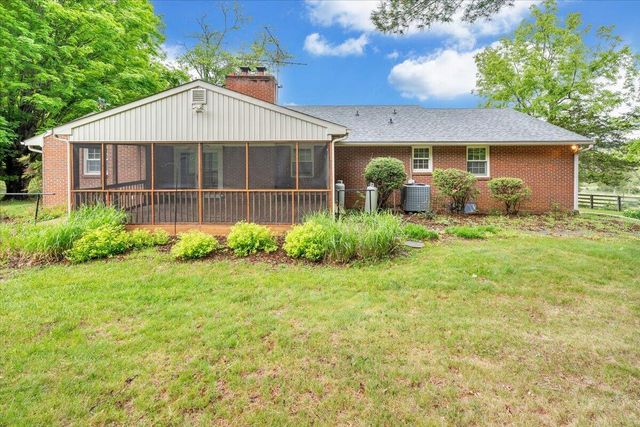 9590 Lee Hwy, Fincastle, VA 24090