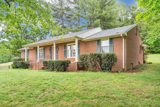 9590 Lee Hwy, Fincastle, VA 24090