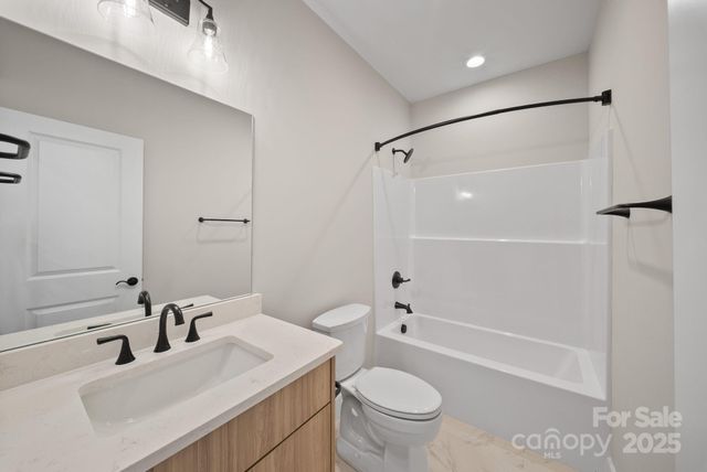 105 Collin Place 2, Asheville, NC 28804