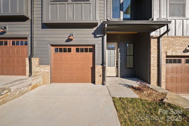 105 Collin Place 2, Asheville, NC 28804