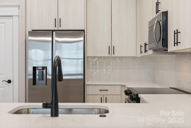 105 Collin Place 2, Asheville, NC 28804