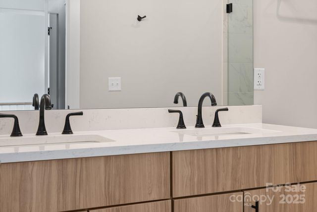 105 Collin Place 2, Asheville, NC 28804