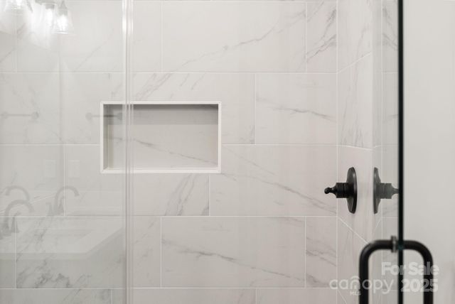 105 Collin Place 2, Asheville, NC 28804