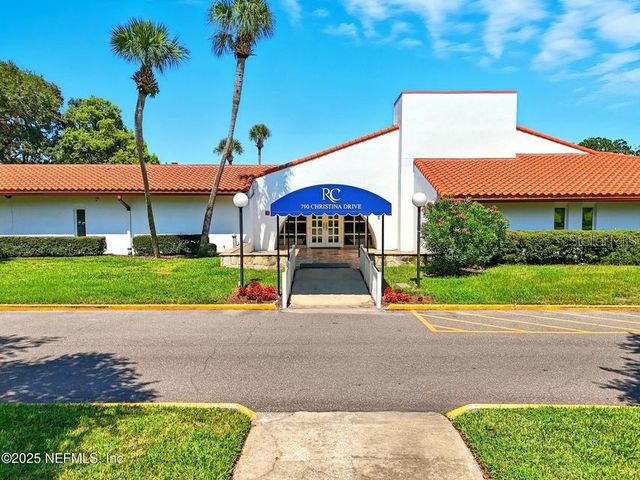 14 NAVARRA COURT 14, St Augustine, FL 32086