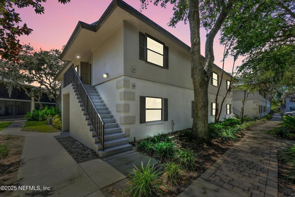 14 NAVARRA COURT 14, St Augustine, FL 32086