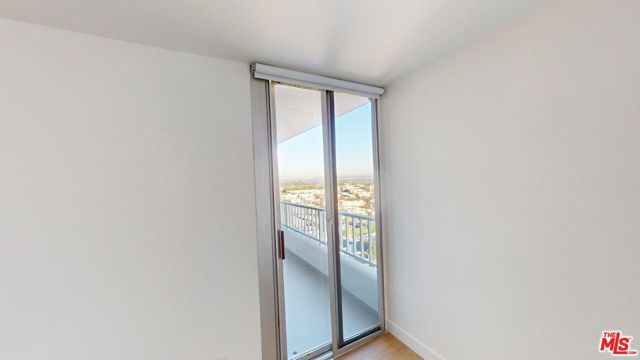 2700 Neilson Way 1033, Santa Monica, CA 90405