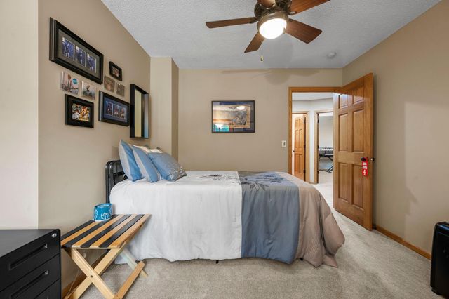 12500 Dorchester Trail, Apple Valley, MN 55124