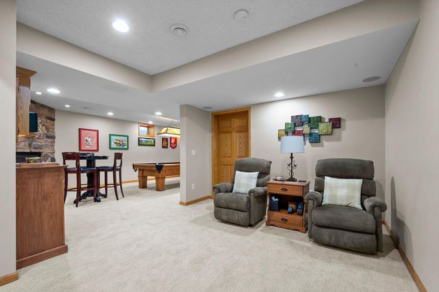 12500 Dorchester Trail, Apple Valley, MN 55124