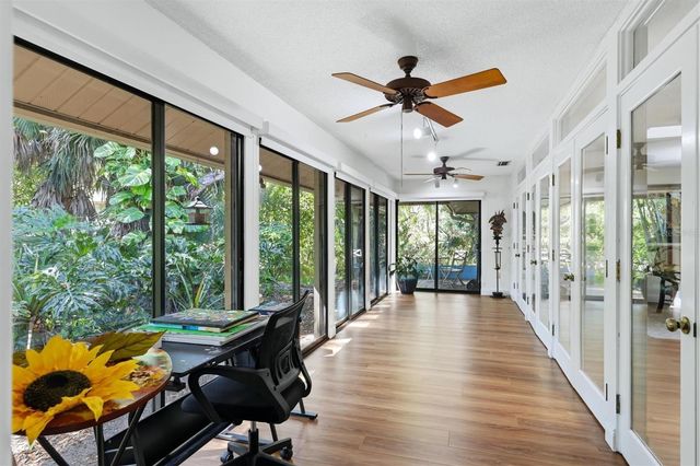 3351 THORNWOOD ROAD 3351, Sarasota, FL 34231