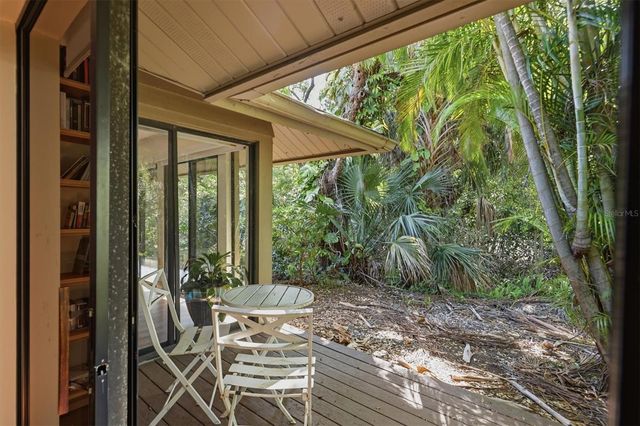 3351 THORNWOOD ROAD 3351, Sarasota, FL 34231