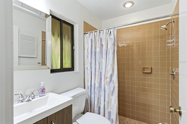 3351 THORNWOOD ROAD 3351, Sarasota, FL 34231