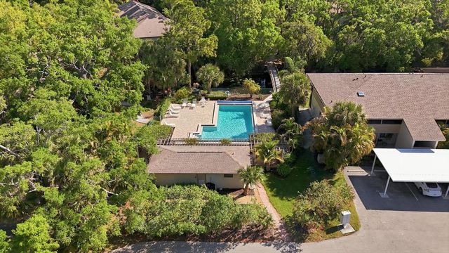 3351 THORNWOOD ROAD 3351, Sarasota, FL 34231