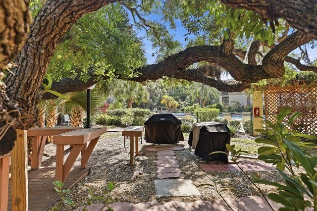 3351 THORNWOOD ROAD 3351, Sarasota, FL 34231