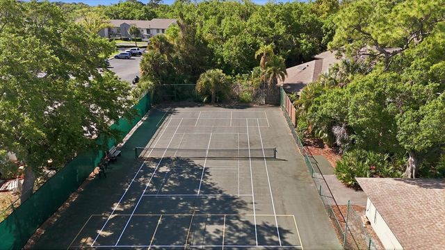 3351 THORNWOOD ROAD 3351, Sarasota, FL 34231