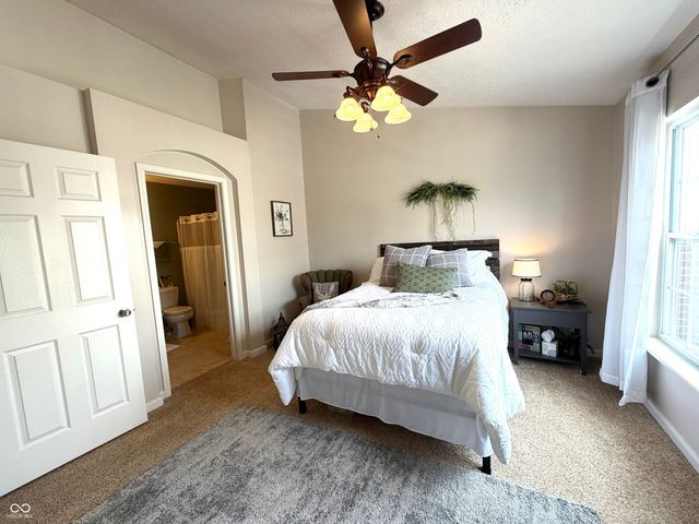 8222 Katrina Way, Fishers, IN 46038