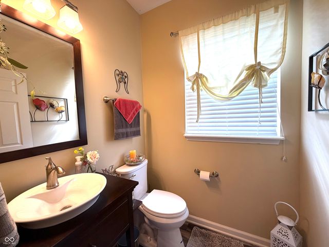 8222 Katrina Way, Fishers, IN 46038