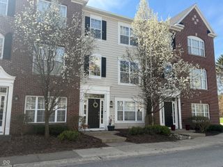 8222 Katrina Way, Fishers, IN 46038