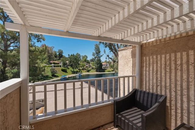 23034 Park Sorrento, Calabasas, CA 91302