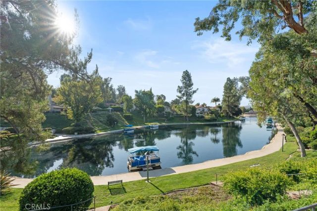 23034 Park Sorrento, Calabasas, CA 91302