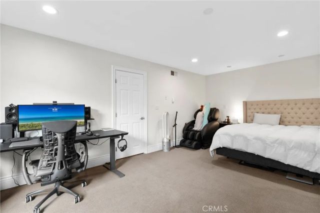 23034 Park Sorrento, Calabasas, CA 91302