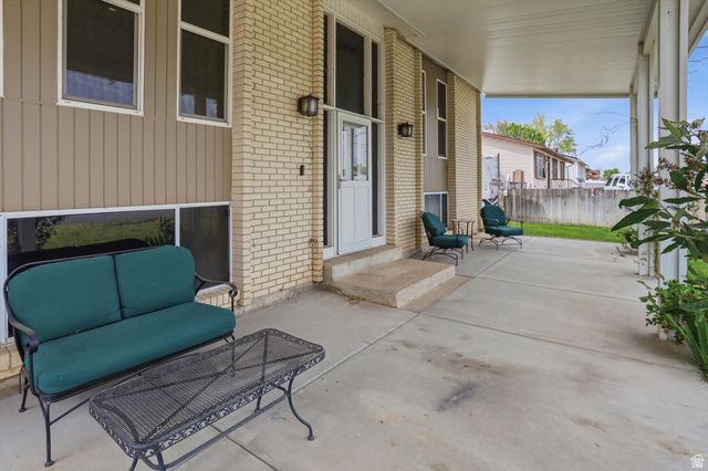 4931 S 2825 W, Roy, UT 84067