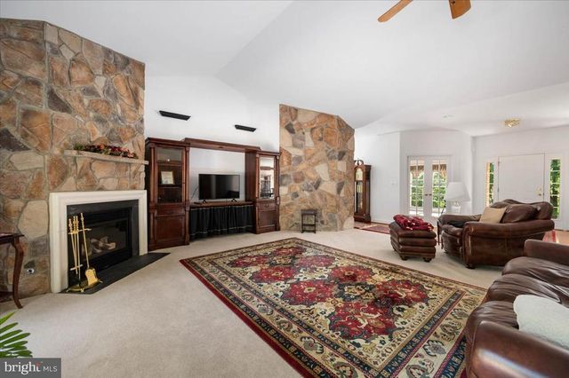 6134 WALKERS HOLLOW WAY, Locust Grove, VA 22508