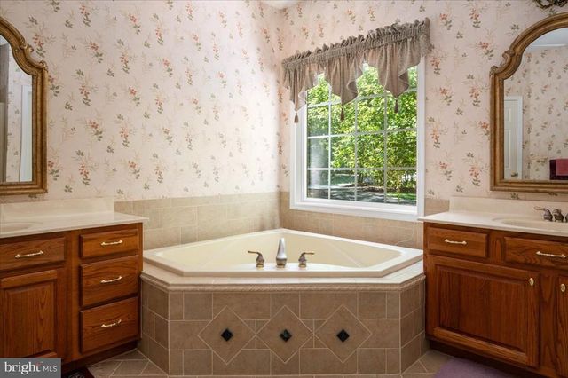 6134 WALKERS HOLLOW WAY, Locust Grove, VA 22508