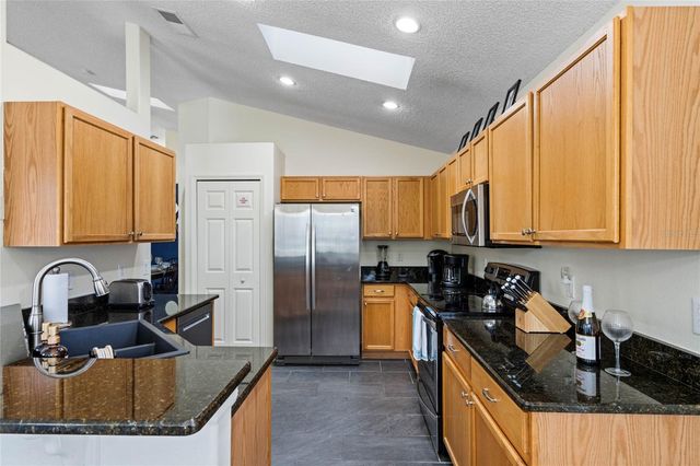 2631 AUTUMN CREEK CIRCLE, Kissimmee, FL 34747
