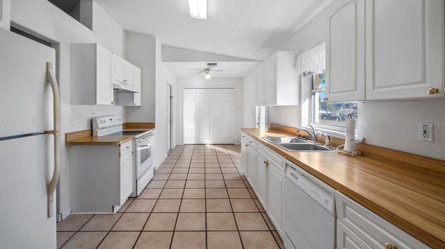 104 6TH AVENUE, Howey In The Hills, FL 34737